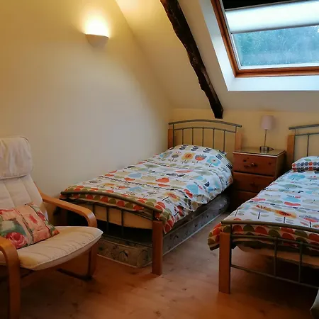 Rainbow Cottages Saint-Nicolas-du-Pélem Esterno foto